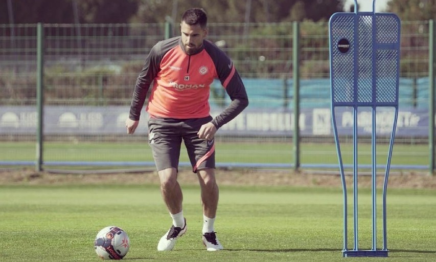 ΑΕΚ: «Πάτησε» Ελλάδα ο Λε Ταλέκ - Το βίντεο από το αεροδρόμιο