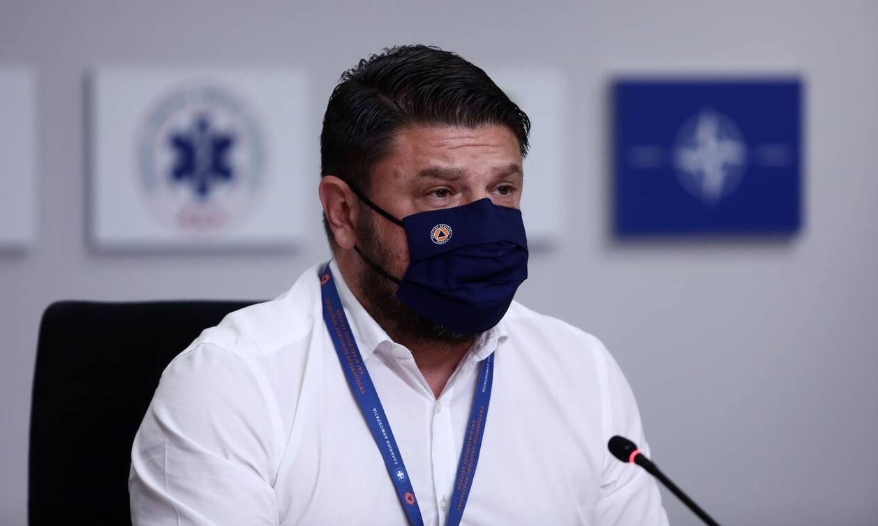 Εφημερίδα των Συντακτών: «Βόμβα» κατά Χαρδαλιά! Πέρασαν μέλη της Φενέρ απ' το αεροδρόμιο με πυρετό