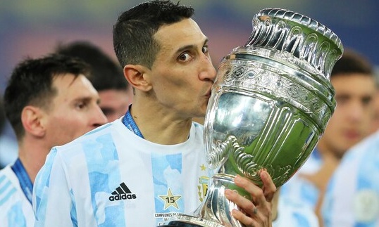 Συγκινητική υποδοχή σε Ντι Μαρία – Χάθηκε στις αγκαλιές (video+photos)