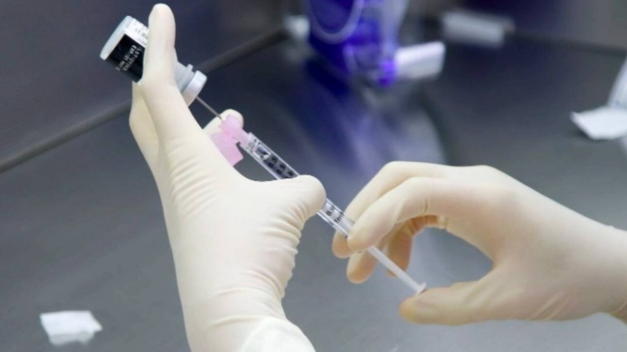 Στις 18-20 Ιουλίου ανοίγει η πλατφόρμα για τα 150 ευρώ προς τους εμβολιασμένους νέους