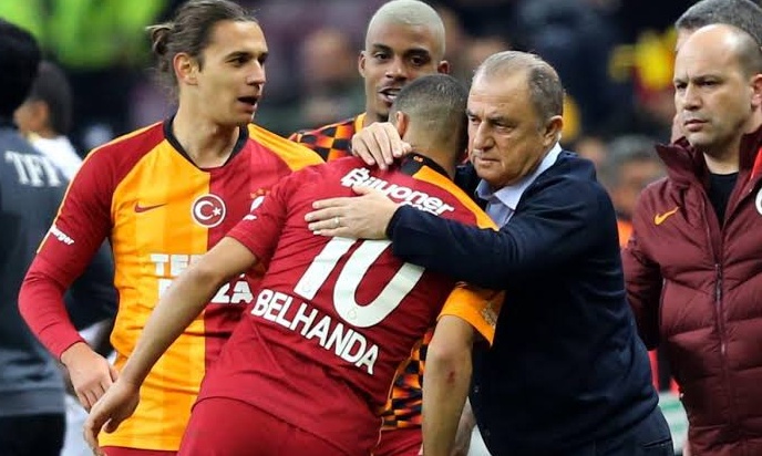 Ολυμπιακός: «Μπλόκο» στη Γαλατά στο αεροδρόμιο - Επιστρέφουν έξαλλοι οι Τούρκοι (photos)