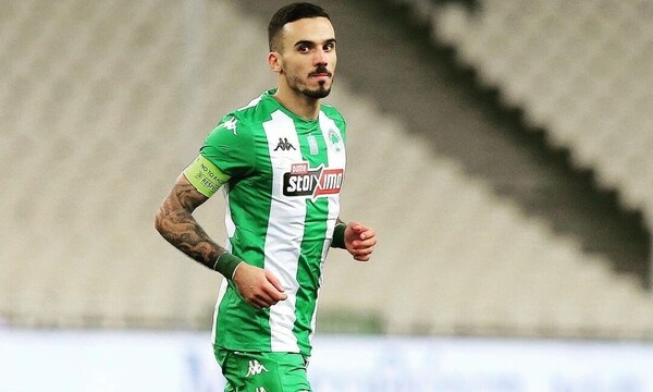 Το σπίτι του Κουρμπέλη έχει ακόμα... Χριστούγεννα! (pics)