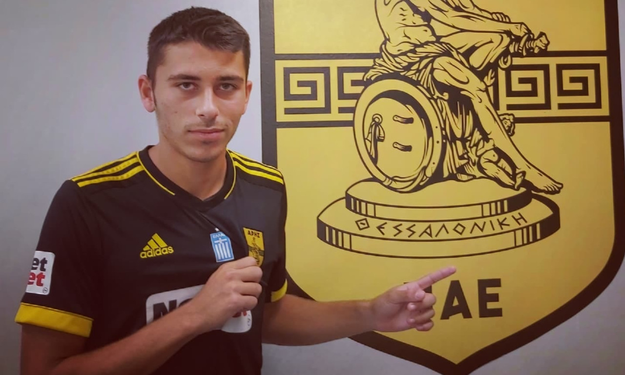 Άρης: Επαγγελματίας ο Σαλιάρης