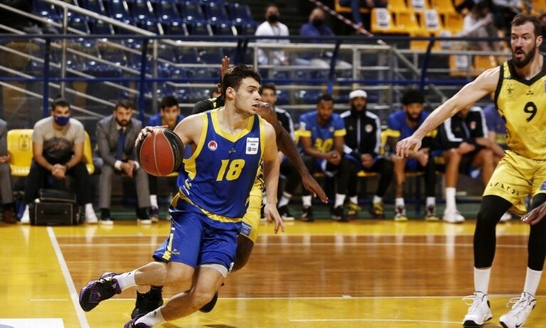 Λάρισα: Ανακοίνωσε Καράμπελα