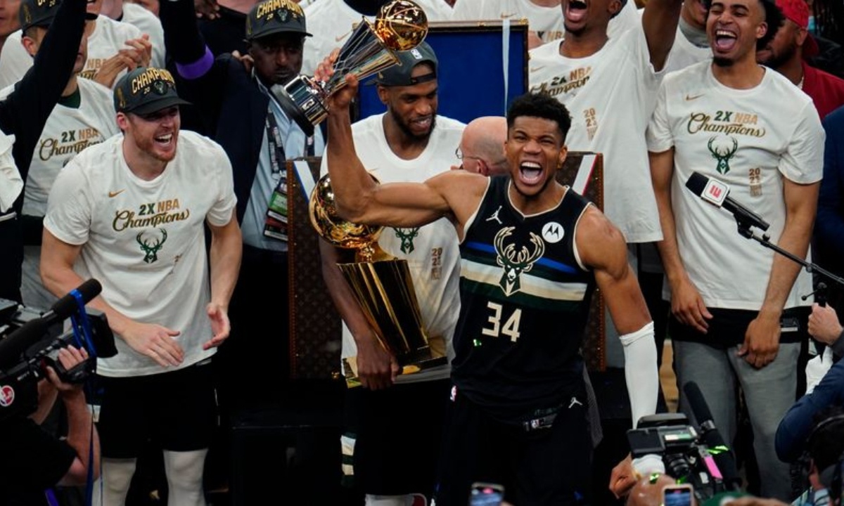 O Γιάννης Αντετοκούνμπο αξίζει βαθιά υπόκλιση