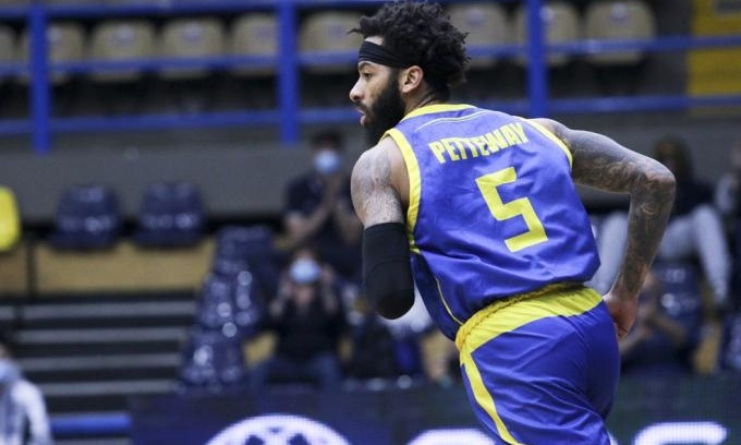 Περιστέρι: Κοντά στην ανανέωση με Πέτεγουεϊ