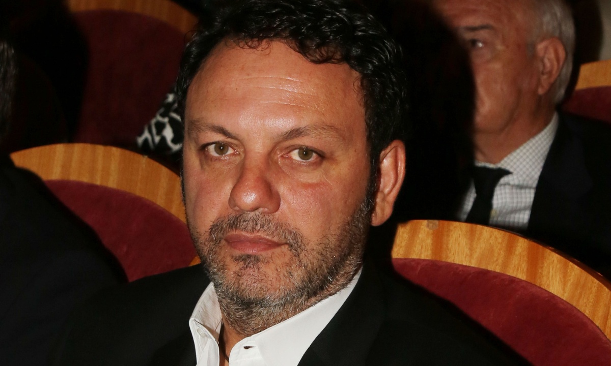 Ευχάριστα νέα! Ο Στάθης Αγγελόπουλος βγήκε από την εντατική! Η πρώτο φωτό από το νοσοκομείο!