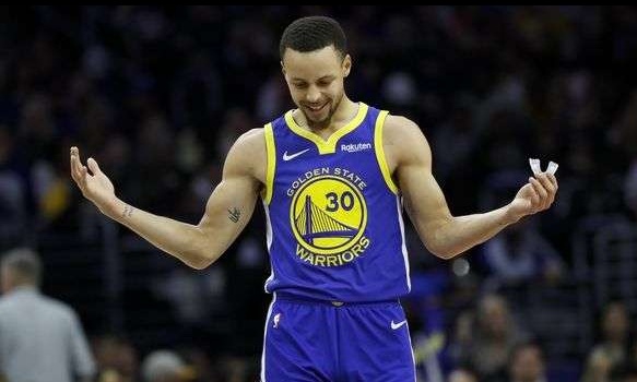 ΝΒΑ: Νέο τετραετές συμβόλαιο στον Κάρι οι Γουόριορς!