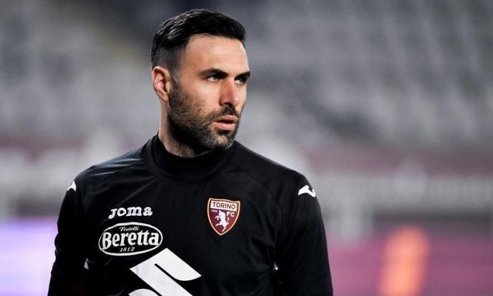 Σιρίγκου: Ακούστηκε για τον Ολυμπιακό αλλά συνεχίζει στην Τζένοα