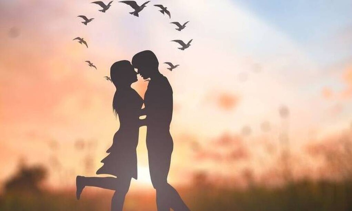 Αυτό είναι το νέο ζευγάρι και... δεν πάει ο νους σου - Δες την πρώτη κοινή φώτο τους!