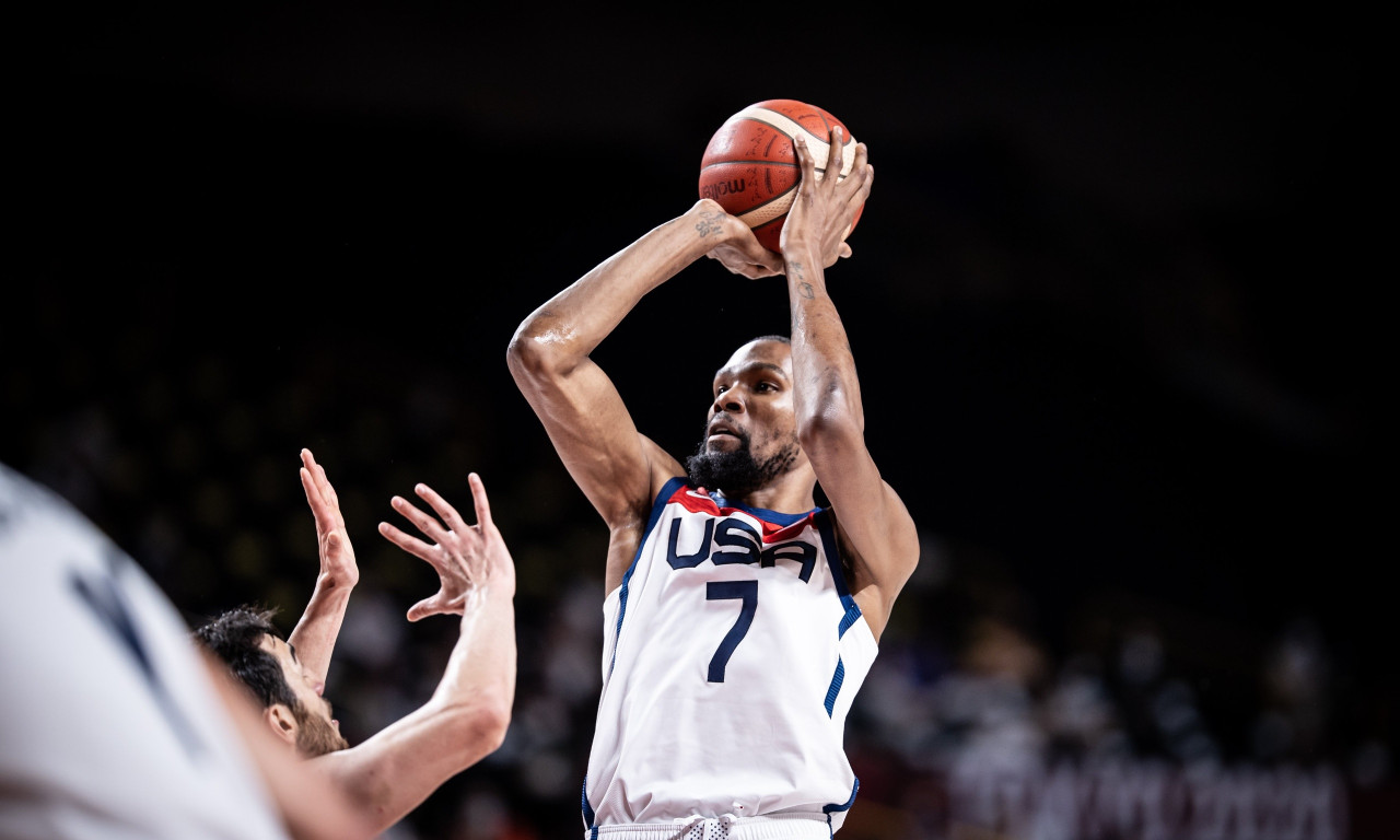 Ντουράντ: «Είστε σοβαροί; Δεν υπάρχει σύγκριση»