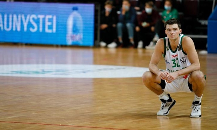 Ζαλγκίρις: Παρελθόν ο Βαστούρια