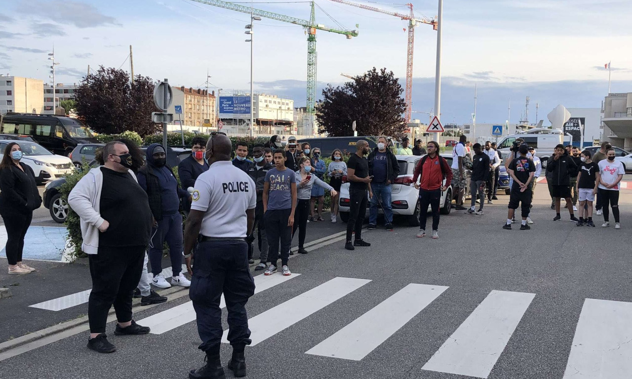 Απίστευτο: Περίμεναν τον Μέσι στο αεροδρόμιο! (Video)