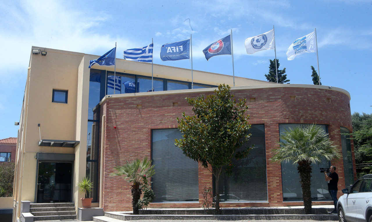 Super League: Στον... αέρα η σέντρα του πρωταθλήματος - Τα δεδομένα
