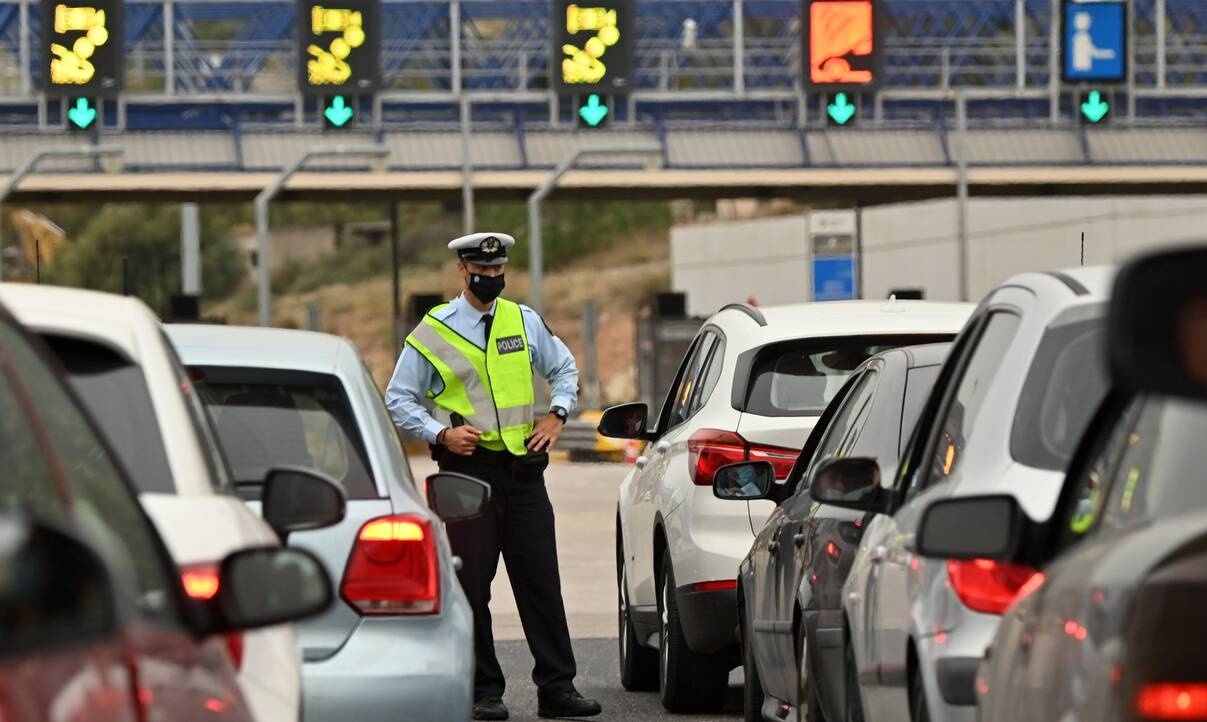 Έξοδος Δεκαπενταύγουστου: Έκτακτα μέτρα της Τροχαίας σε λιμάνια, αεροδρόμια και διόδια