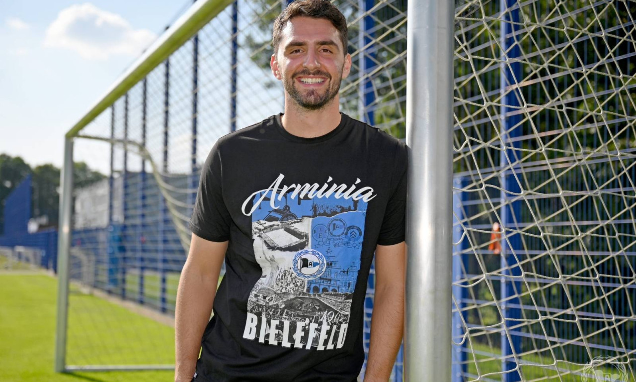 Εκεί συνεχίζει την καριέρα του ο Στέφανος Καπίνο