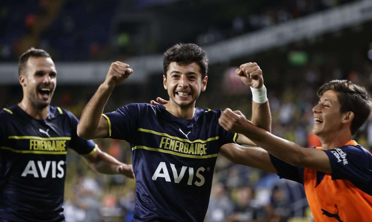 Γέλιο μέχρι δακρύων: Σκόραρε και δεν έβρισκε το σήμα! (Videos+Photos)