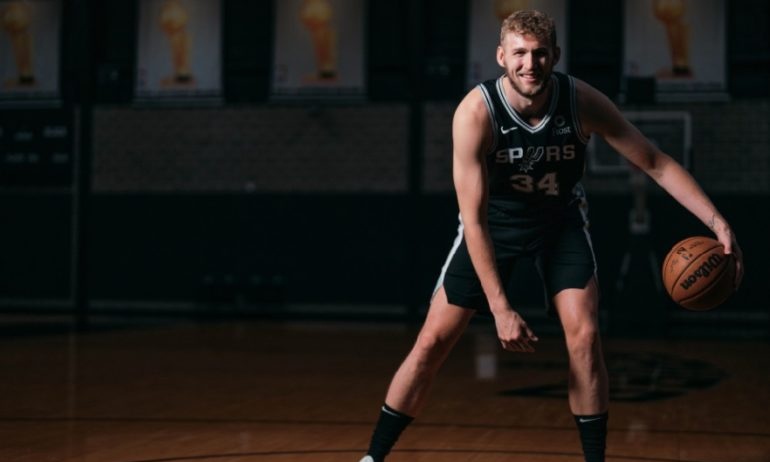 Σπερς: Έκαναν δικό τους τον Λαντέιλ (photo)