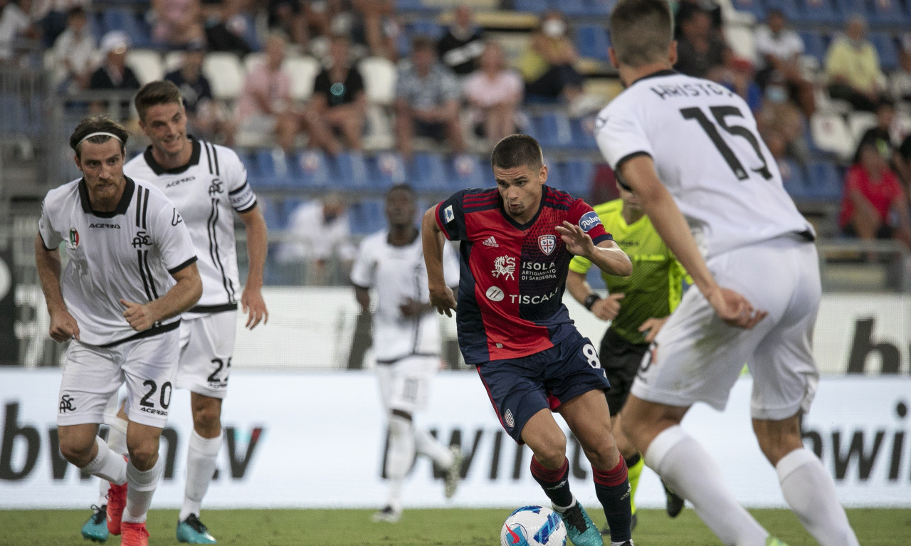 Serie A: Ο Ζοάο Πέδρο γλίτωσε την Κάλιαρι στη ματσάρα με τη Σπέτσια – Βασικός ο Νικολάου (video)