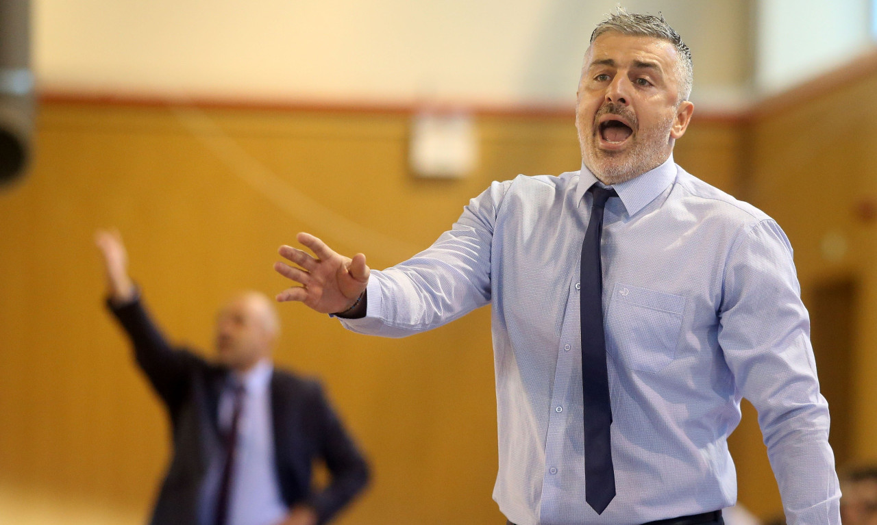 Απόλλων Π.: Κλείνει τους λογαριασμούς με Άκερ!