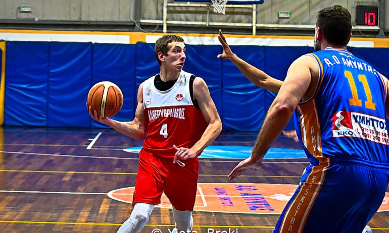 Πανερυθραϊκός: Ανανέωσε τη συνεργασία του με Κοντούδη