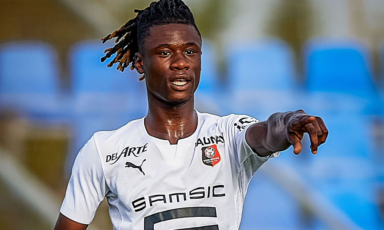 Ρεάλ Μαδρίτης: Μετά το ναυάγιο με Εμπαπέ, κλείνει τον Καμαβινγκά!