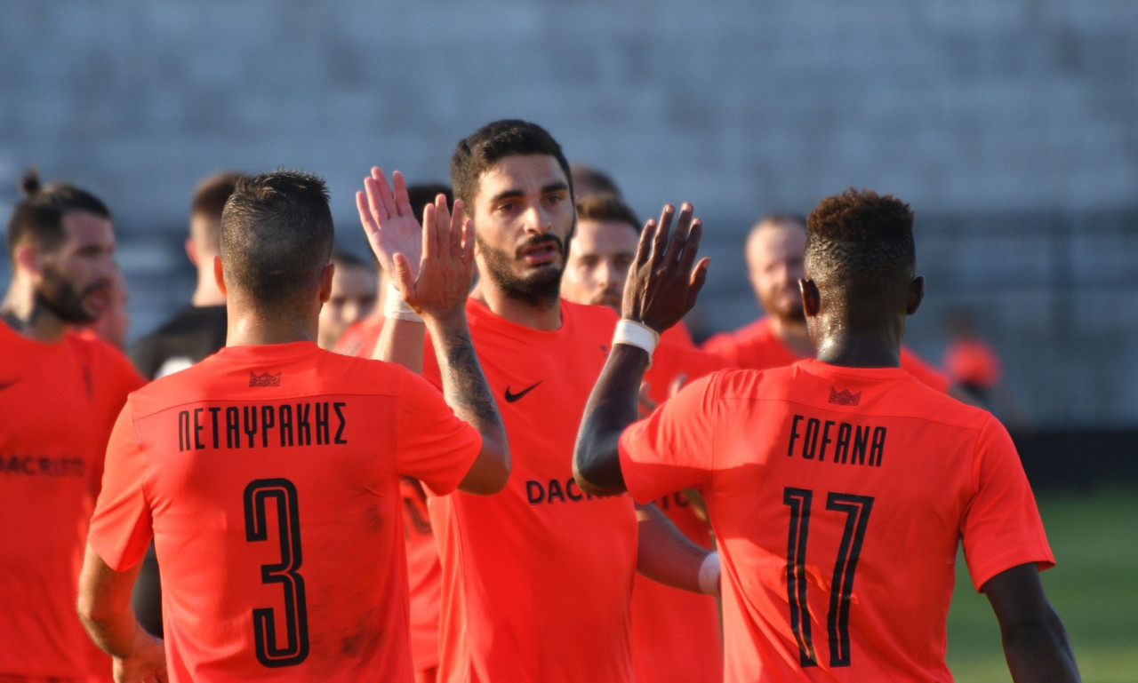 Βέροια: Έτοιμο το νέο πούλμαν, στα χρώματα της «Βασίλισσας» (photo)