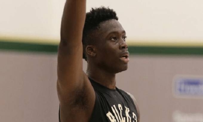 Άλεξ Αντετοκούνμπο: Προπονείται στο Μιλγουόκι με τους Μπακς