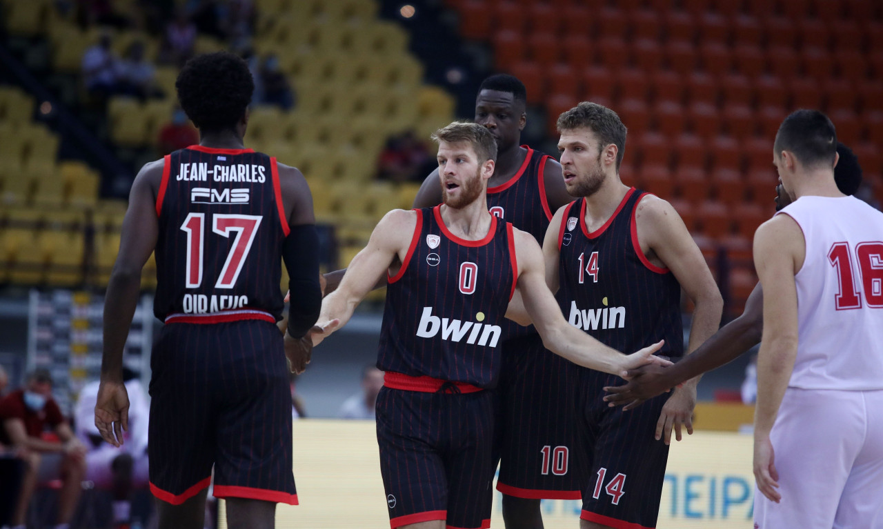 Ολυμπιακός: «Πετάει» την Παρασκευή για Κύπρο