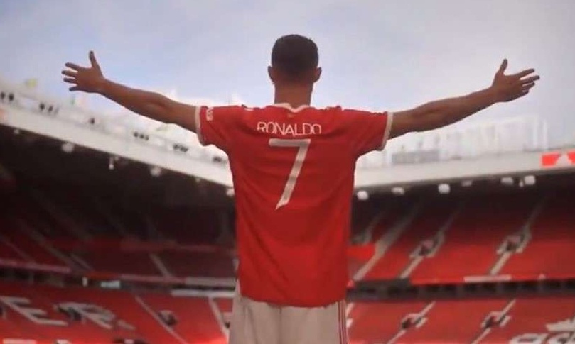 Μάντσεστερ Γιουνάιτεντ: Η είσοδος του Ρονάλντο στο… σπίτι! (Video+Photos)