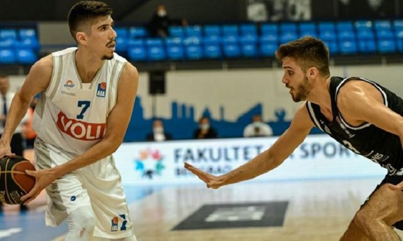 «Πάγωσαν» στην Μπούντουτσνοστ - Κατέρρευσε παίκτης στην προπόνηση (photos)