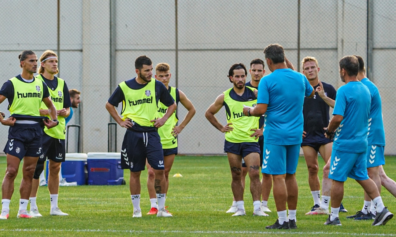 Απόλλων Σμύρνης: Με Μπρούνο Άλβες στη Λεωφόρο!