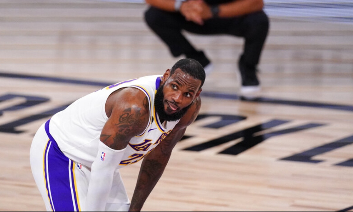 Τρελή καζούρα στον Λεμπρόν - Γιατί γελάει όλη Αμερική μαζί του;