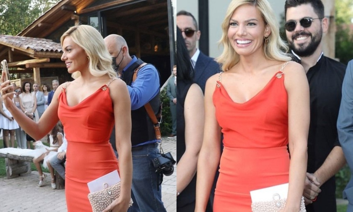 Ιωάννα Μαλέσκου: Η εντυπωσιακή εμφάνιση στον γάμο της Λαζάρου και το σέξι σταυροπόδι