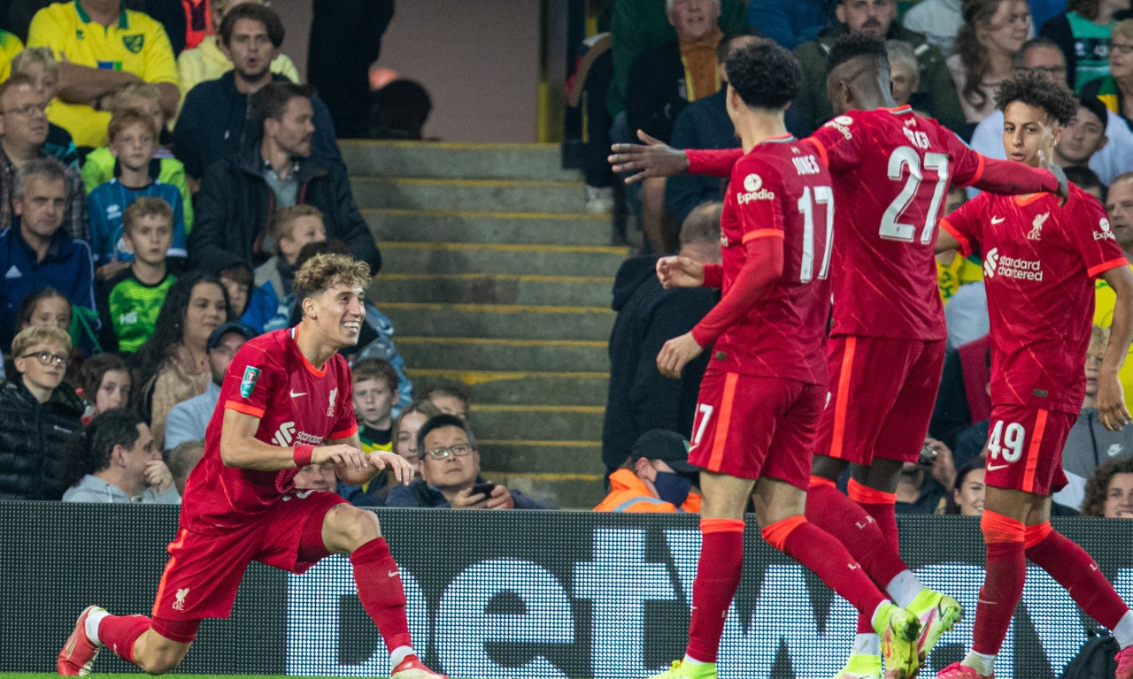 Carabao Cup: Σούπερ Τσιμίκα και πρόκριση - Έχασε πέναλτι ο Τζόλης (videos)