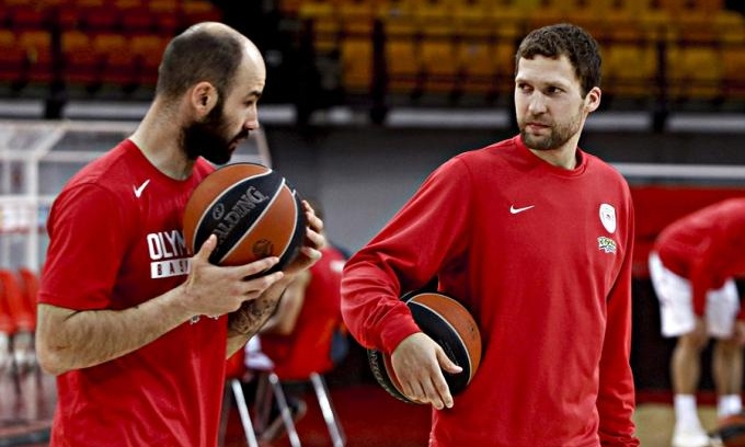 Στρέλνιεκς: «Έδινες την μπάλα στον Σπανούλη γιατί ήξερε πως να κλείνει παιχνίδια»