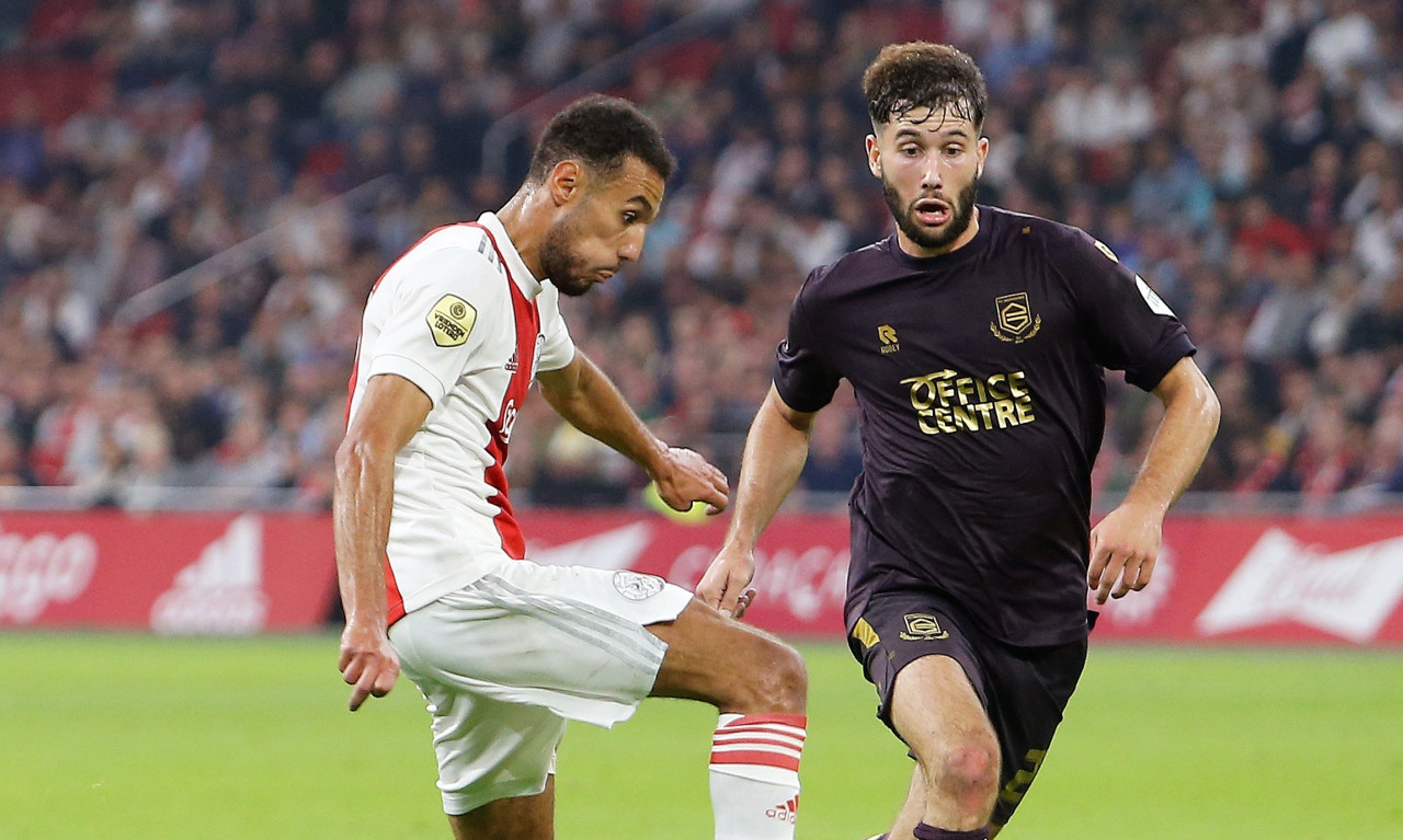 Eredivisie: Άνετα ο πρωτοπόρος Άγιαξ, ιστορικό γκολ ο Δουβίκας στην πεντάρα της Ουτρέχτης (video)