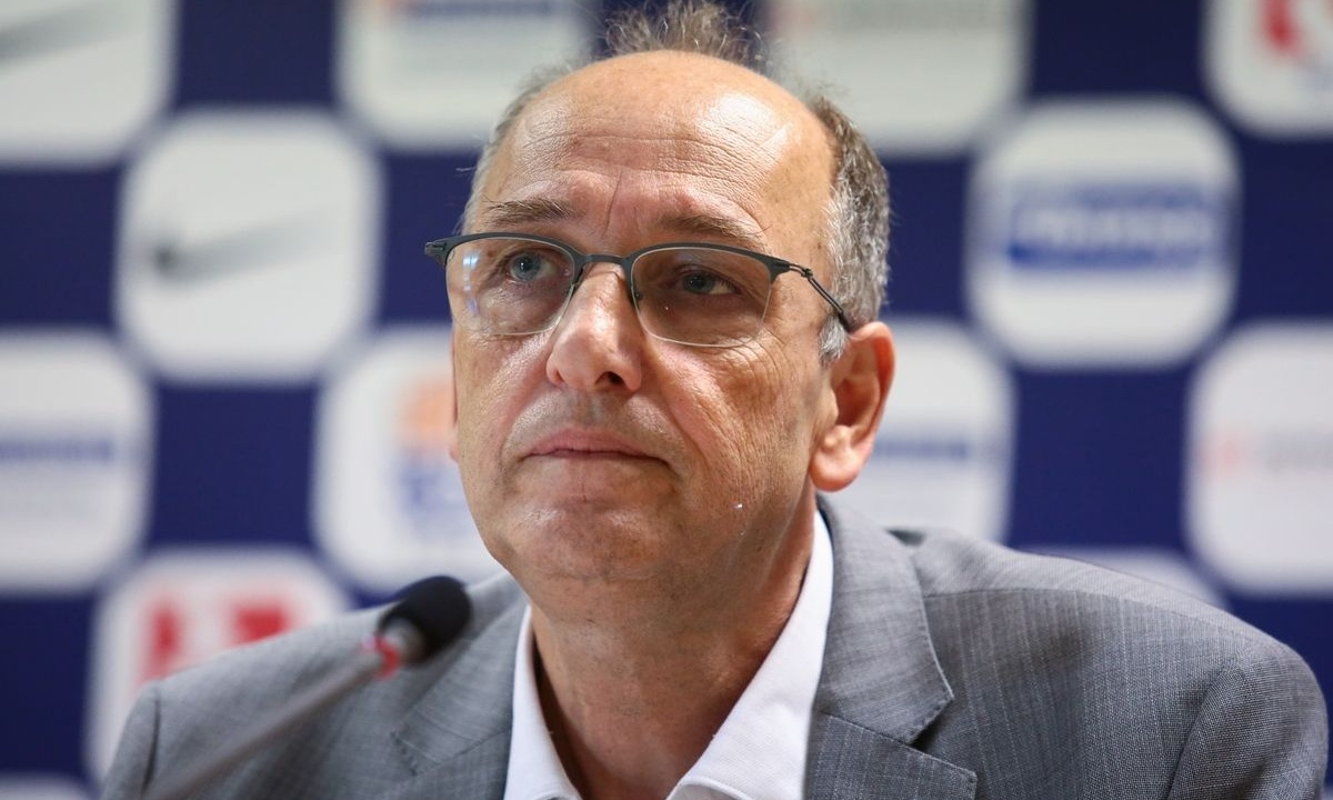 Λιόλιος: «Άνοιξε» τα χαρτιά του στην πρώτη Συνέντευξη Τύπου ως πρόεδρος της ΕΟΚ - Όλες οι αλλαγές