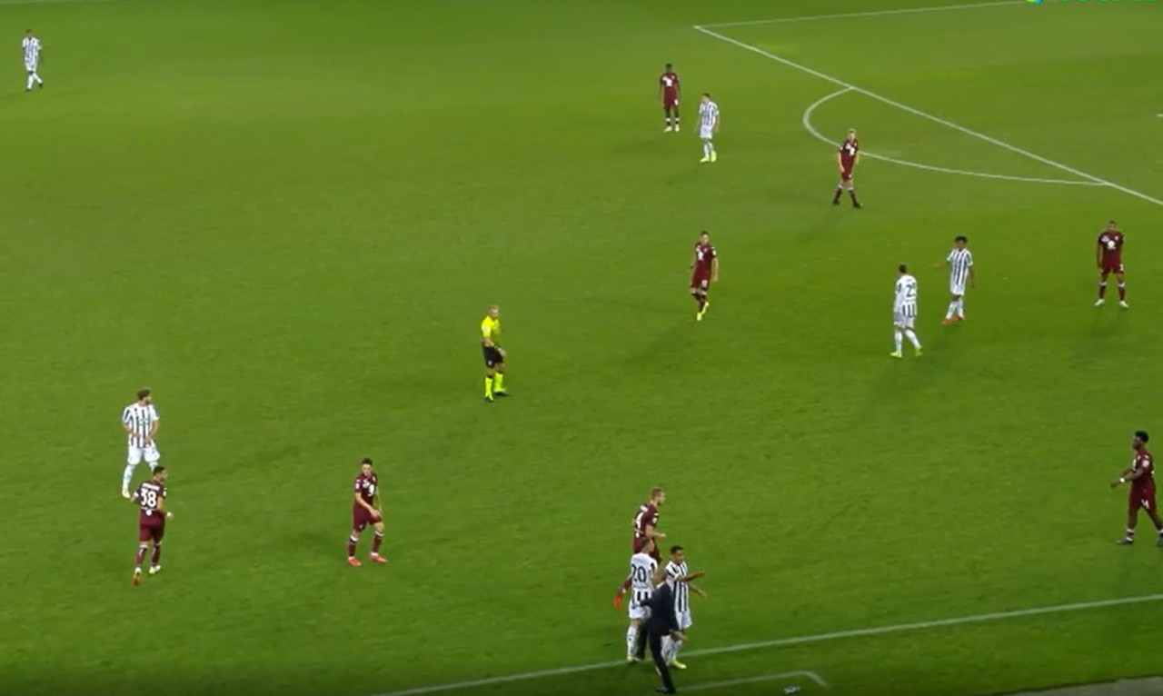 Serie A: Ο Αλέγκρι κλώτσησε τον Μπερναντέσκι! (Video)