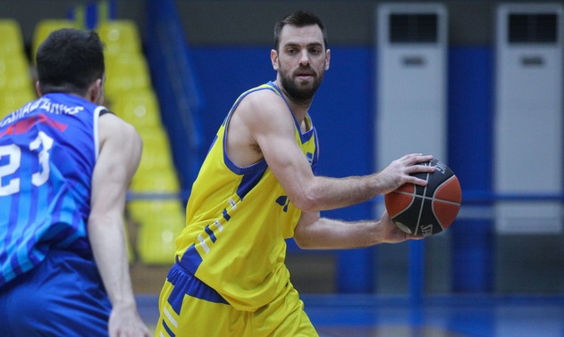 Βαγγέλης Μάντζαρης: Βρήκε τον επόμενο σταθμό του (photos)