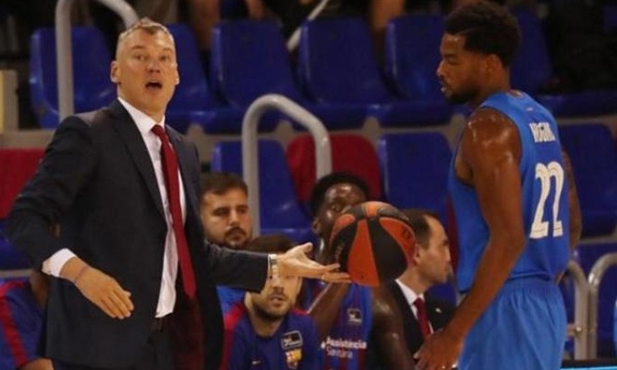 Μπαρτσελόνα-Γιασικεβίτσιους: «Σκληρή ομάδα ο Ολυμπιακός»