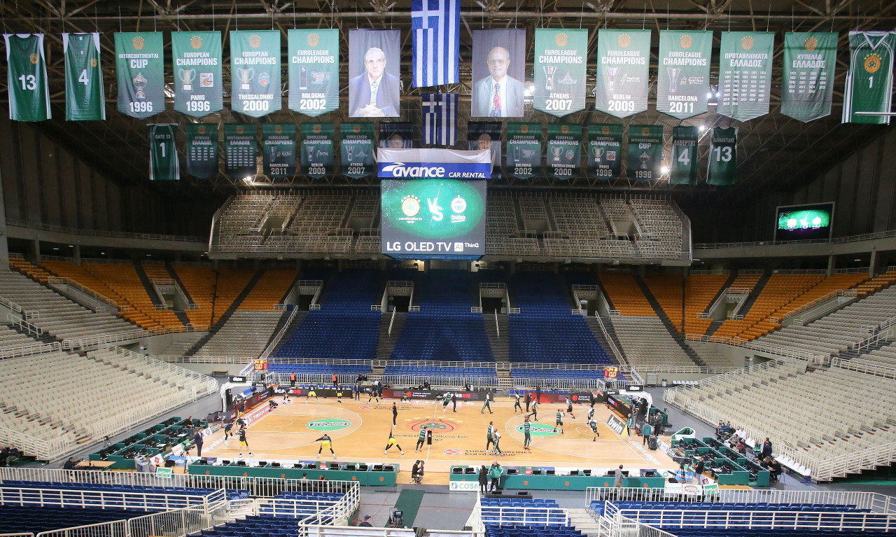 Παναθηναϊκός ΟΠΑΠ: Τσουχτερό πρόστιμο της Euroleague για το άναμμα πυρσού στο ΟΑΚΑ (photo)