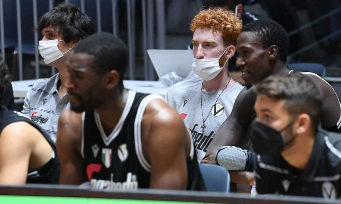 Αγνώριστος ο Μανιόν - Έχασε 20 κιλά εξαιτίας σαλμονέλας