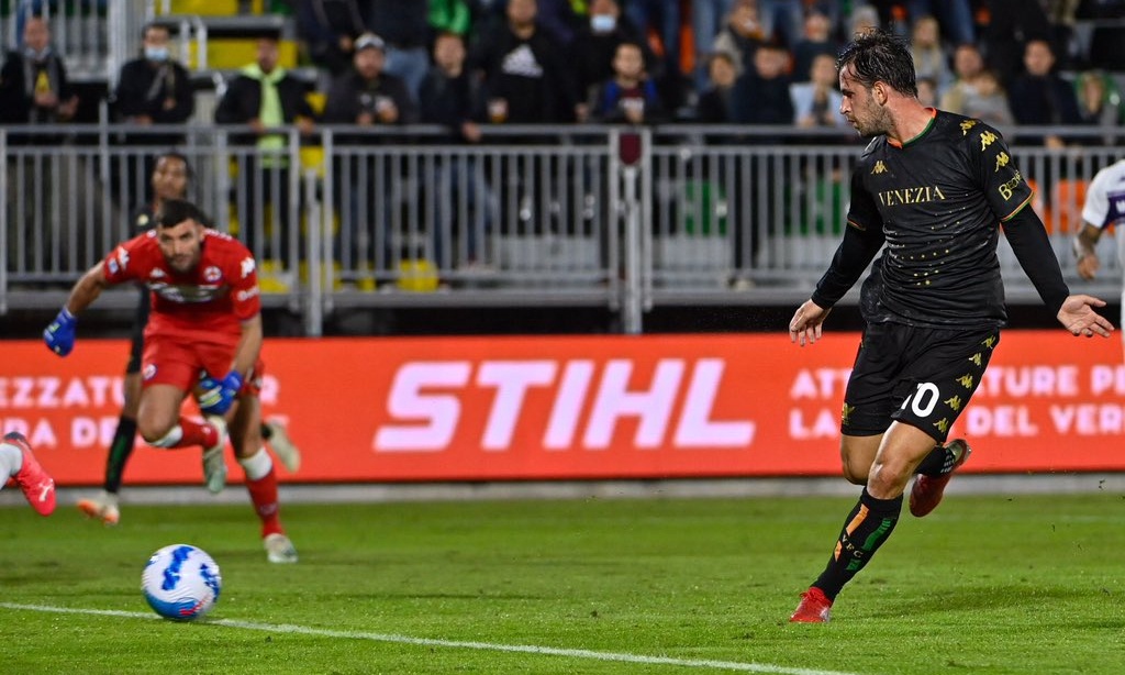 Serie A: Η Βενέτσια λύγισε τη Φιορεντίνα κι ανάσανε (video+photos)