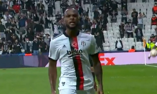 Champions League: Ιστορικό γκολ ο Λαρίν - Πρώτος Καναδός που σκόραρε μετά από 15 χρόνια (video)