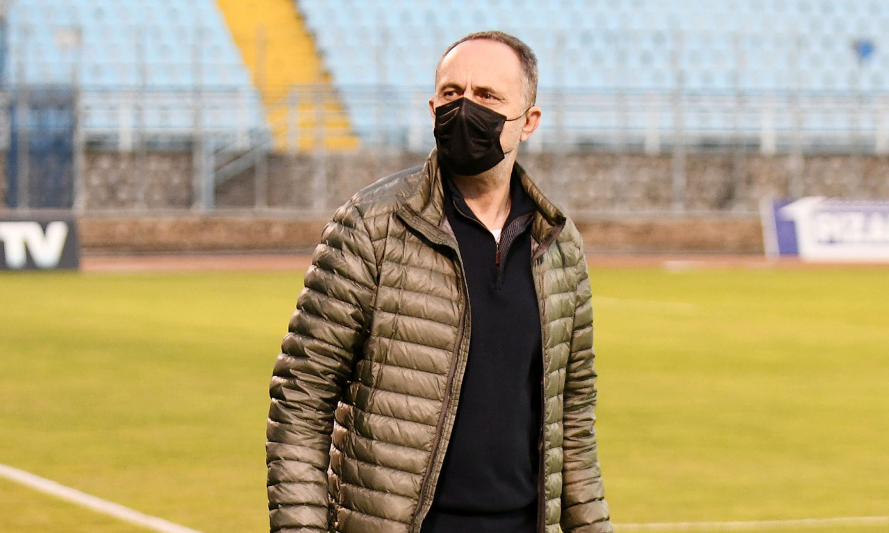 Μοναδικές ατάκες Παπαϊωάννου για Κούγια: «Να προσέχει να μην τρέχει στον δρόμο»