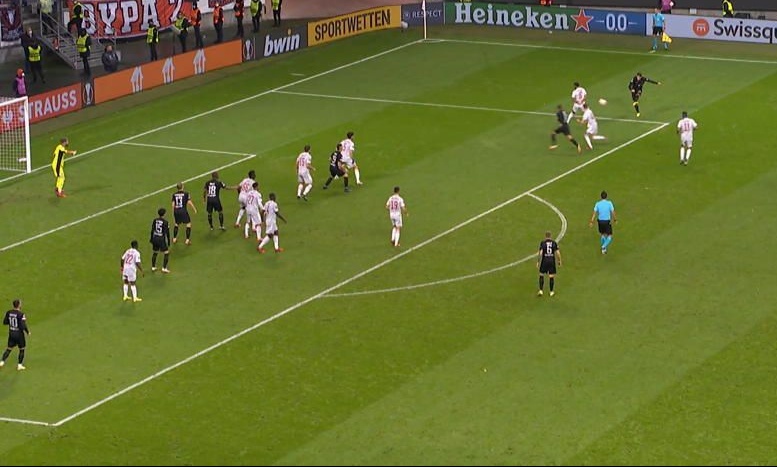 Άιντραχτ-Ολυμπιακός: Ψυχρολουσία στις καθυστερήσεις - Προβάδισμα οι Γερμανοί (video)