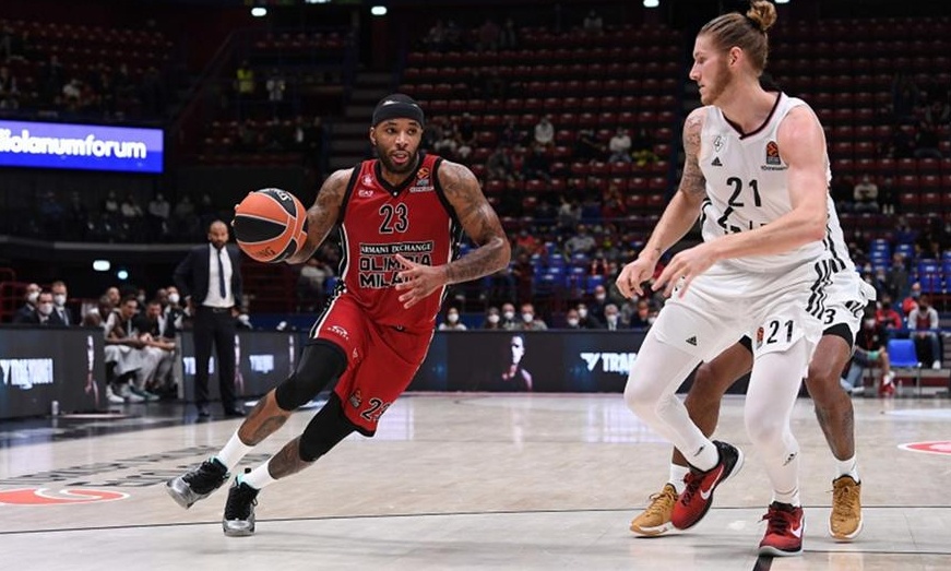 Αρμάνι Μιλάνο: Τρεις εβδομάδες εκτός ο Ντιλέινι!