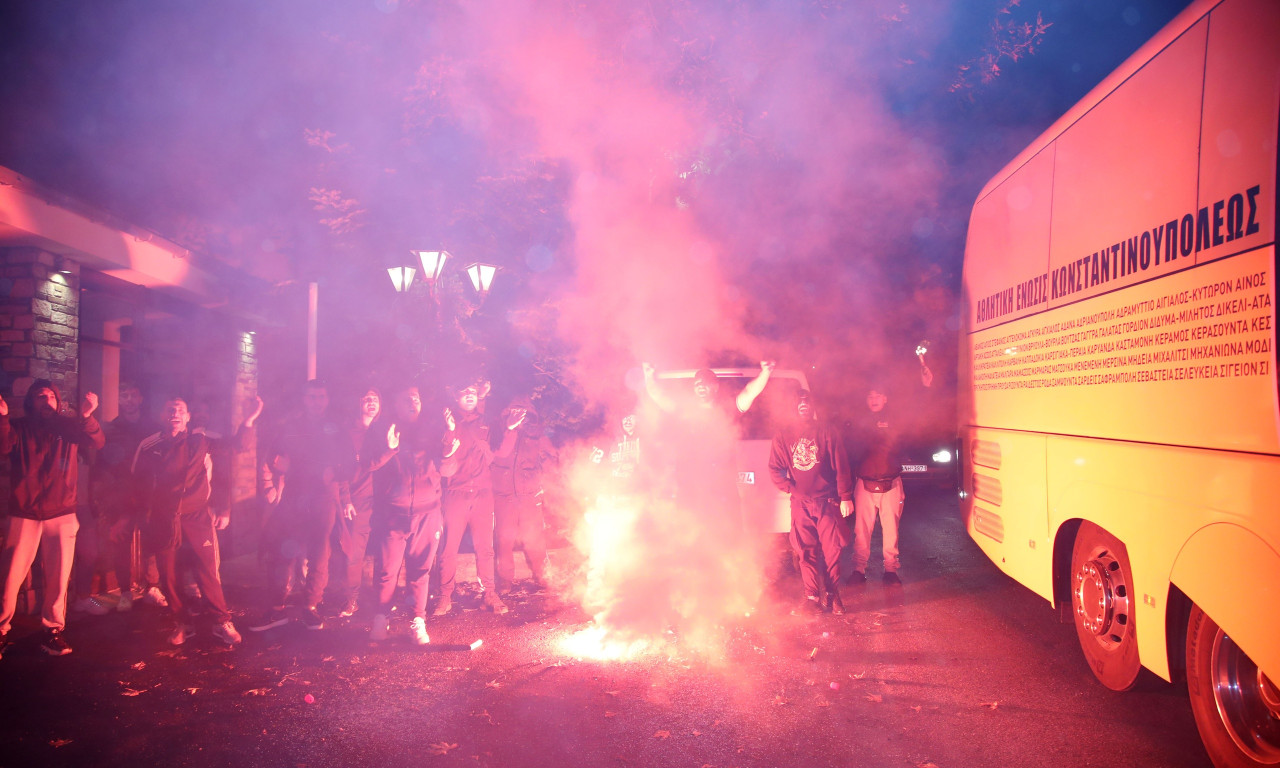 ΑΕΚ: Θερμή υποδοχή της αποστολής στην Πορταριά (videos)