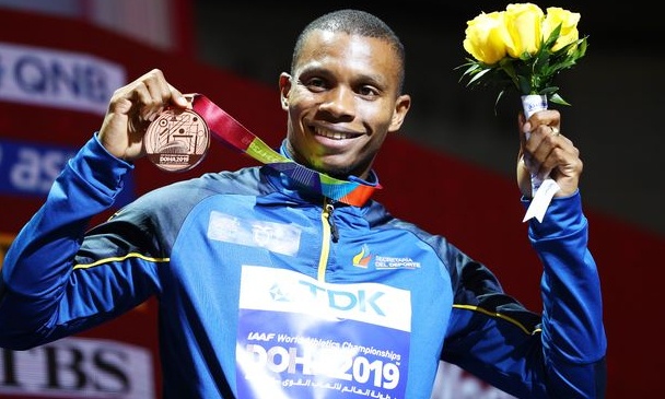 Δολοφονήθηκε εν ψυχρώ Ολυμπιονίκης σπρίντερ από το Εκουαδόρ! (photo)